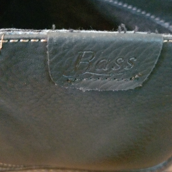 G.H.BASS & CO - Picture 3 of 4